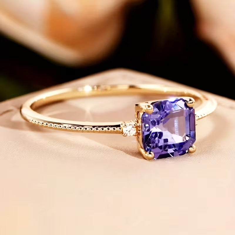 Gold Amethyst Solitaire Ring