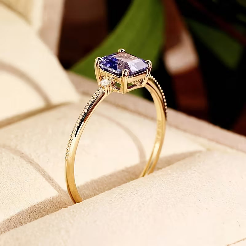 Gold Amethyst Solitaire Ring