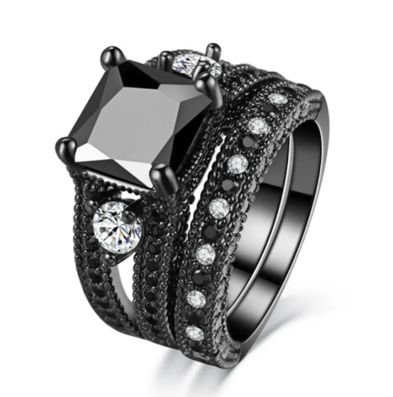 Black Zircon &amp; Diamond Ring