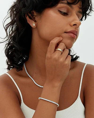 Tennis bracelet