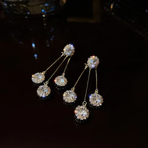Tertia Honoria Earrings