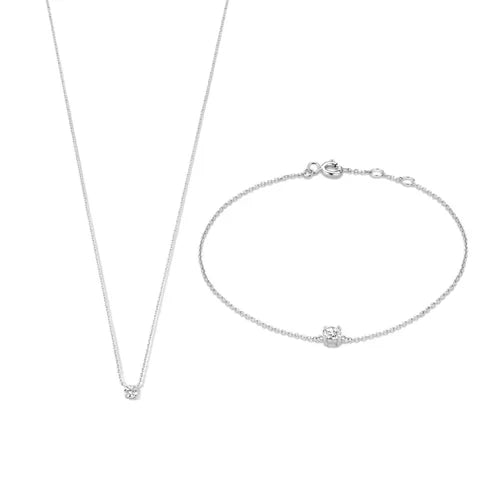 Moissanite Stone Set
