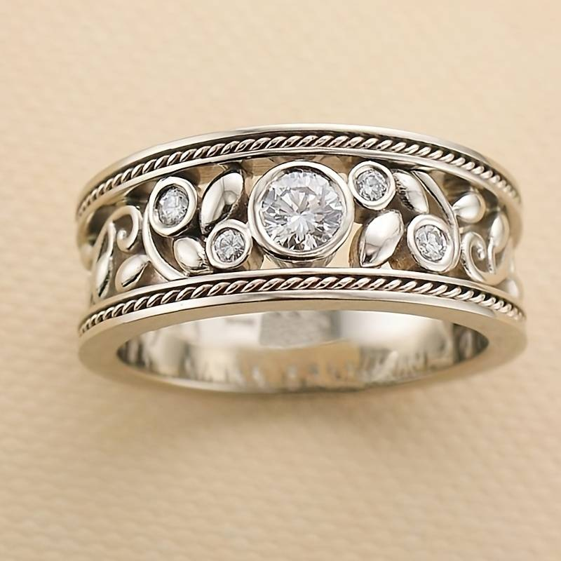 Vintage Silver &amp; Zirconia Ring