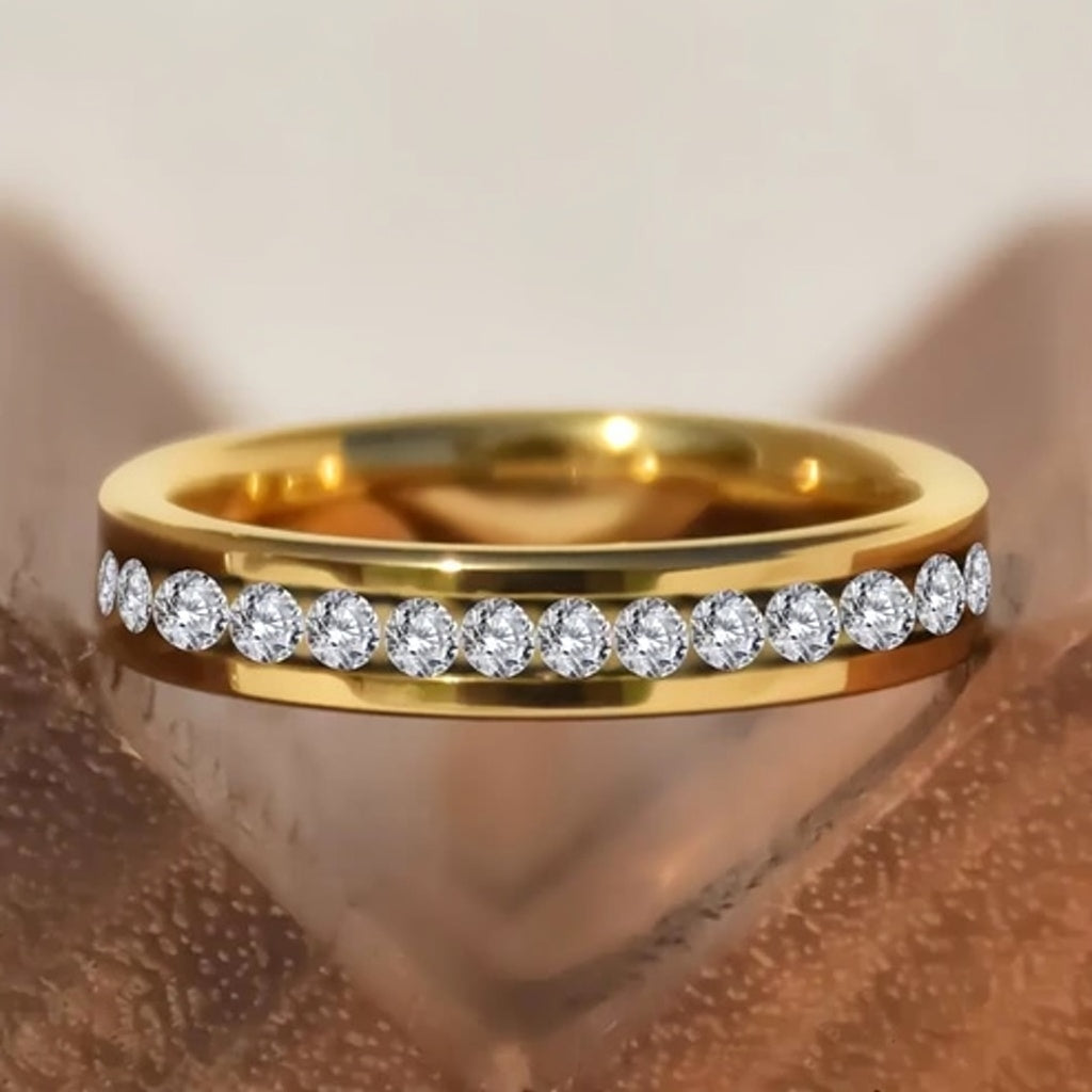 Zirconia Trail Gold Ring