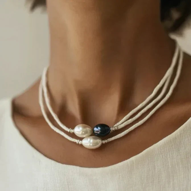 Vintage Black & White Pearl Necklace